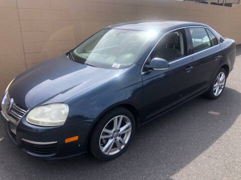 2005 Volkswagen Jetta for sale at Blue Line Auto Group in Portland OR