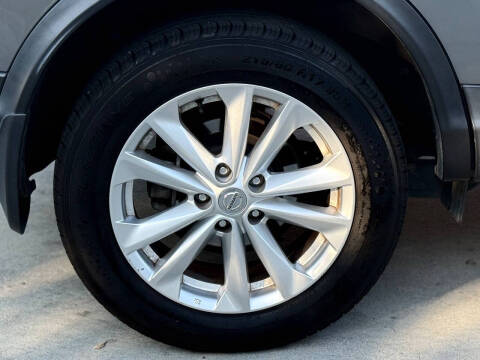 2017 Nissan Rogue Sport SV