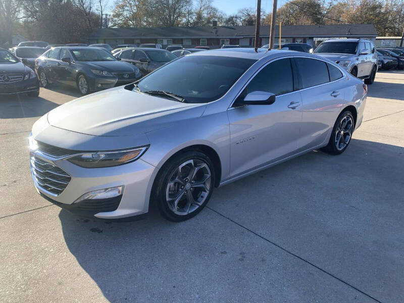 2020 Chevrolet Malibu 1LT photo 2