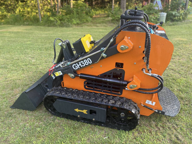 2026 Skid steer Gh380