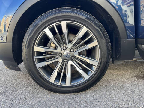 2017 Ford Explorer Platinum