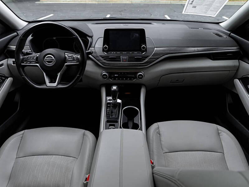 2021 Nissan Altima 2.5 Platinum