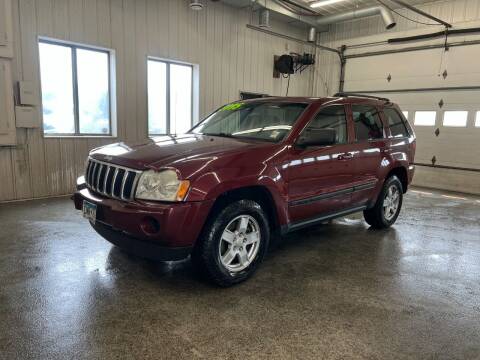 2007 Jeep Grand Cherokee for sale at Sand's Auto Sales in Cambridge MN