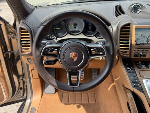 2015 Porsche Cayenne S E-Hybrid