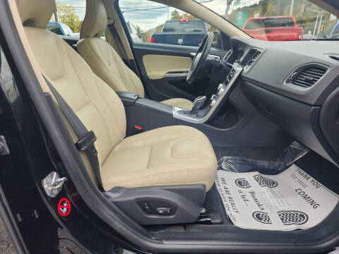 2017 Volvo V60 T5 Premier