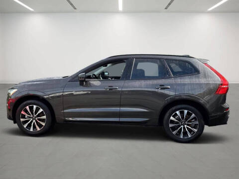 2025 Volvo XC60 B5 Plus Dark Theme