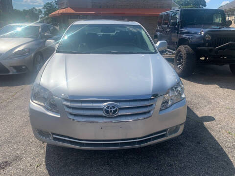 2007 Toyota Avalon for sale at Arlington Auto Brokers in Arlington MA