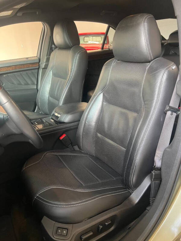 2013 Ford Taurus Limited