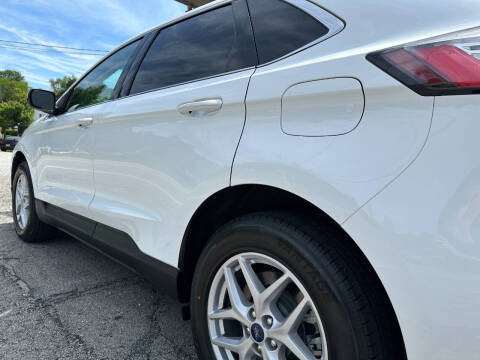 2022 Ford Edge SEL