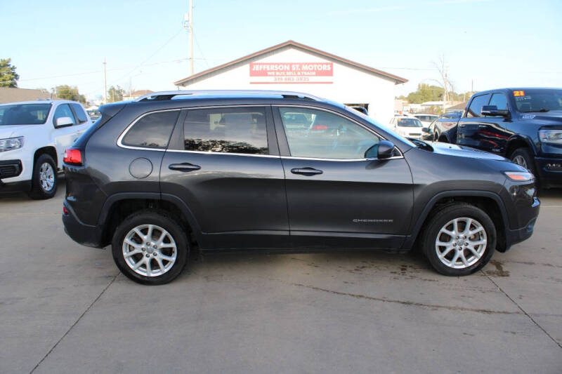 2016 Jeep Cherokee Latitude's photo