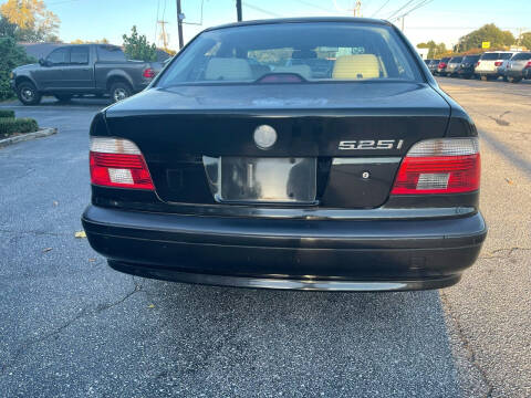 2003 BMW 5 Series 525i