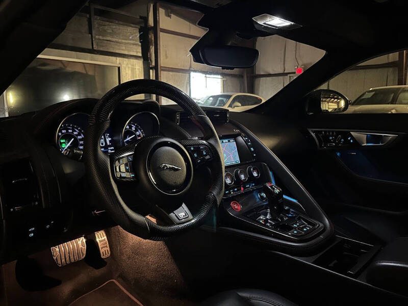 2015 Jaguar F-TYPE R