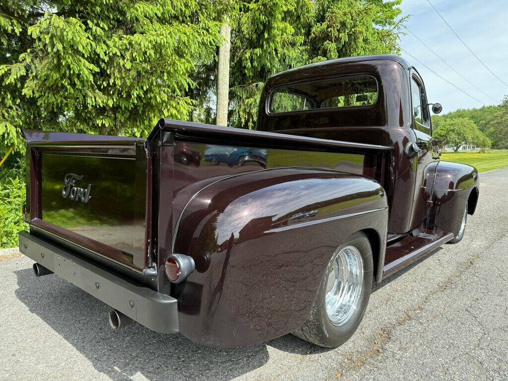 1952 Ford F1 3