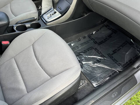 2012 Hyundai Elantra