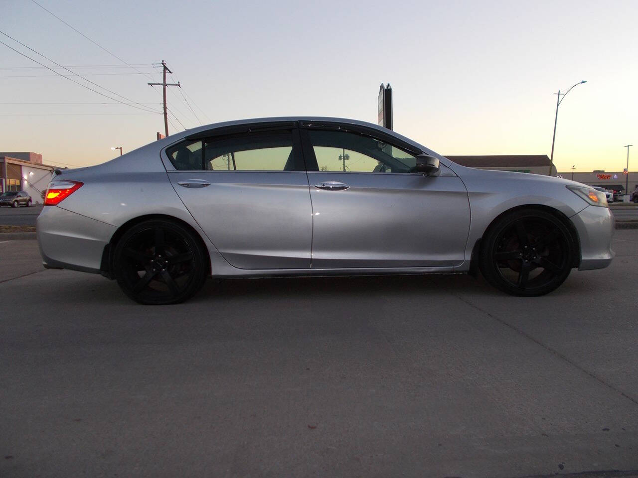 2013 Honda Accord for sale at Chachan Auto Sales in Dallas, TX