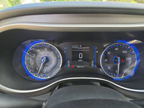 2020 Chrysler Pacifica Touring