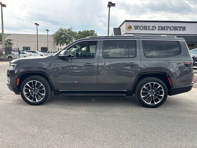2022 Jeep Wagoneer 5