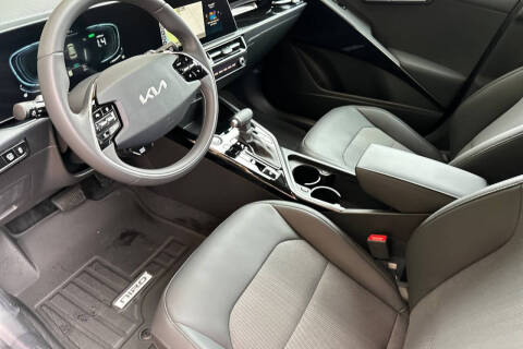 2025 Kia Niro EX