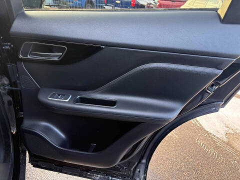 2020 Jaguar F-PACE 25t Premium