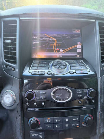 2011 Infiniti FX35