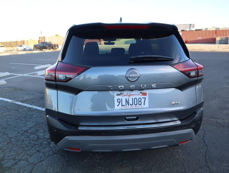 2023 Nissan Rogue SV