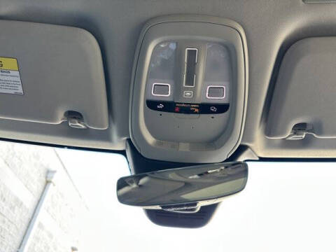 2025 Volvo XC60 B5 Plus Dark Theme