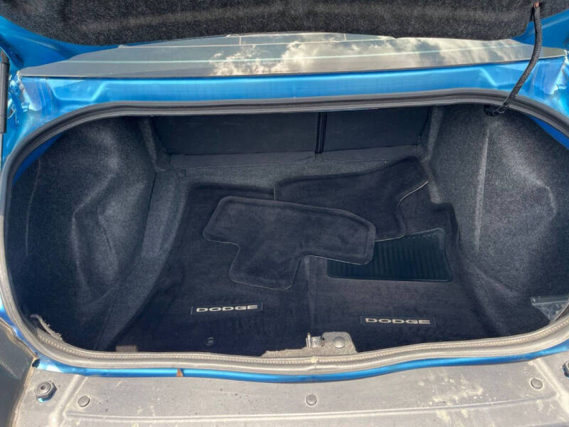 2015 Dodge Challenger R/T Shaker