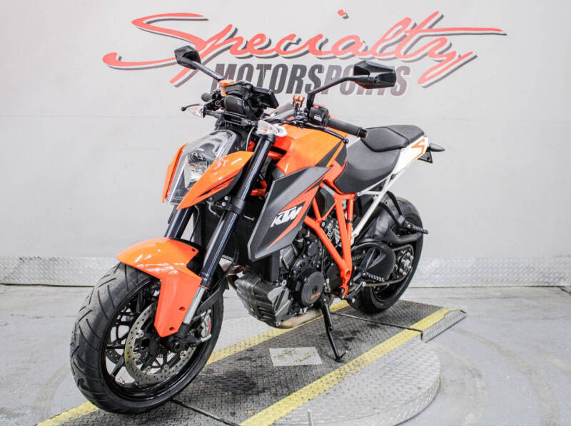 2016 KTM 1290 Super Duke R