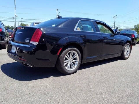 2020 Chrysler 300 Touring L