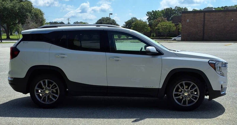 2023 GMC Terrain SLT