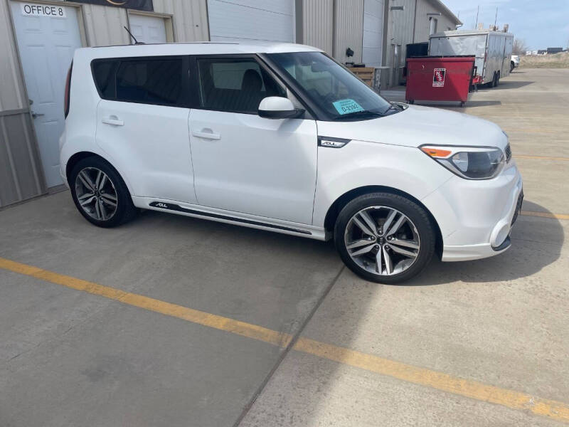 2016 Kia Soul +