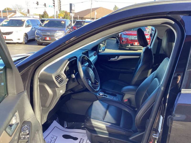 2022 Ford Escape SEL