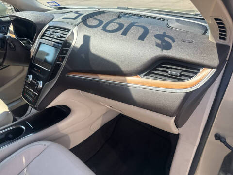 2017 Lincoln MKC Select