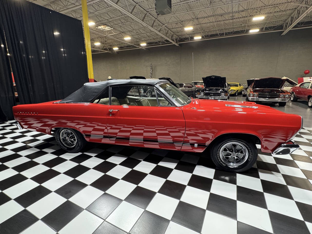 1966 Ford Fairlane 17