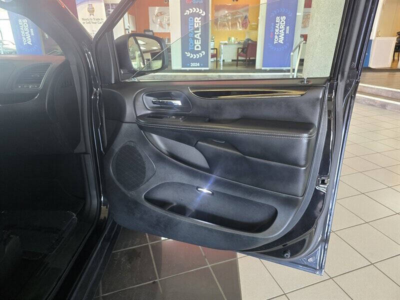 2017 Dodge Grand Caravan SXT