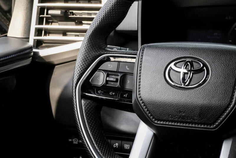 2023 Toyota Sequoia Platinum