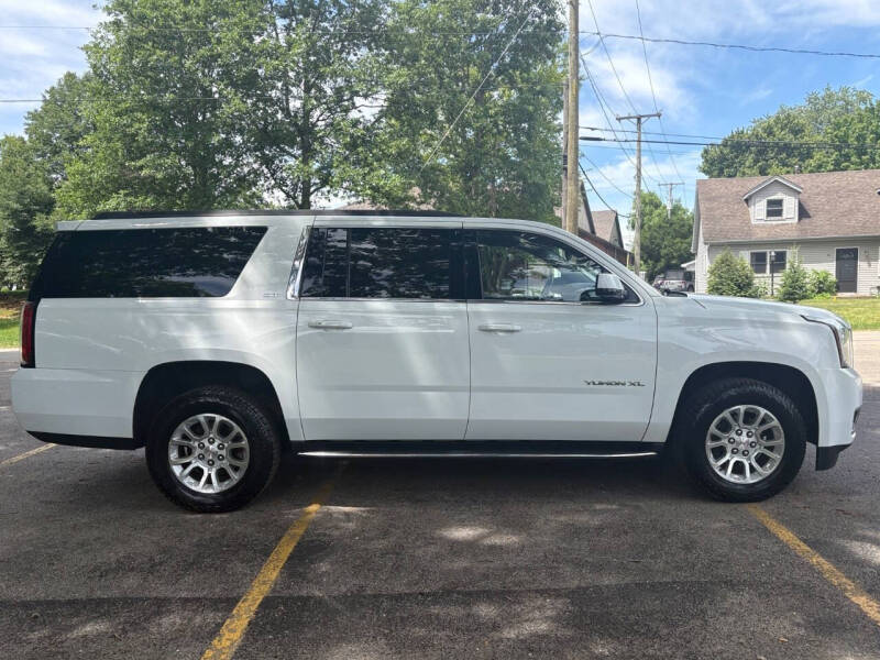2017 GMC Yukon XL SLT