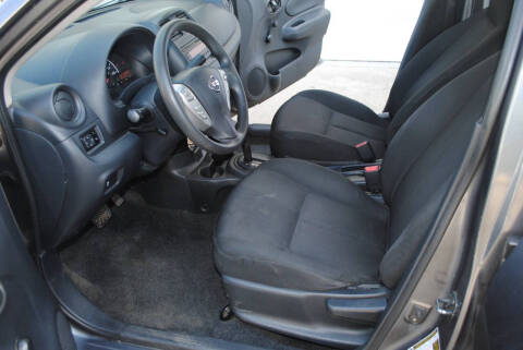 2017 Nissan Versa 1.6 S Plus