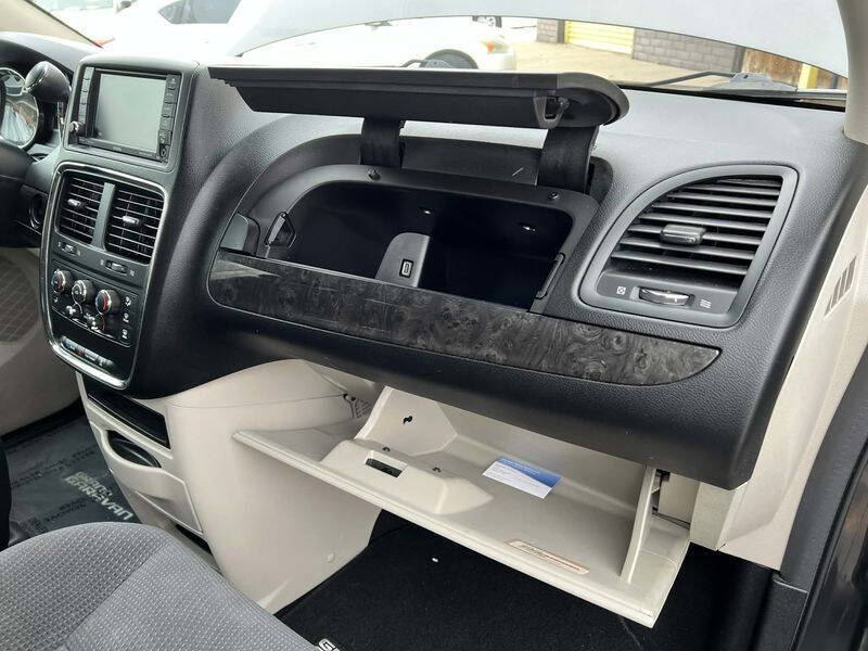 2017 Dodge Grand Caravan SE