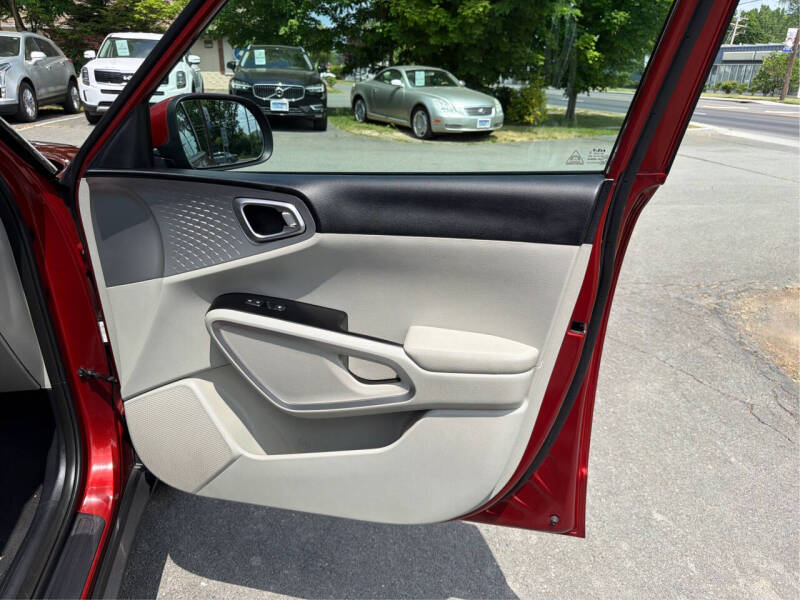 2023 Kia Soul LX