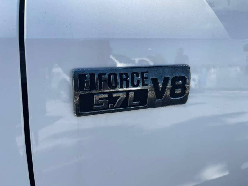 2015 Toyota Tundra SR5