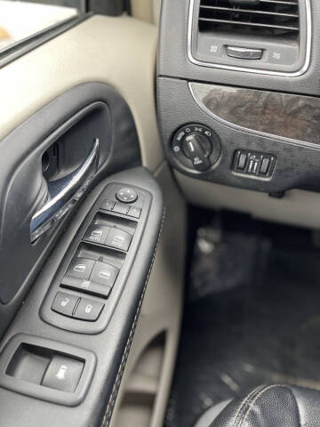 2015 Chrysler Town and Country Touring