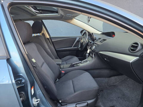 2010 Mazda MAZDA3 i Touring