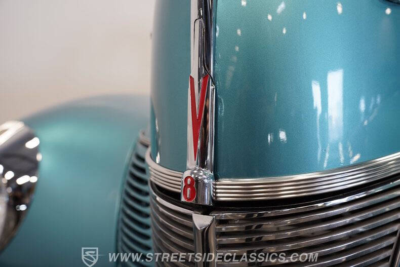 1940 Ford Deluxe