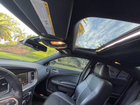 2016 Dodge Charger SXT