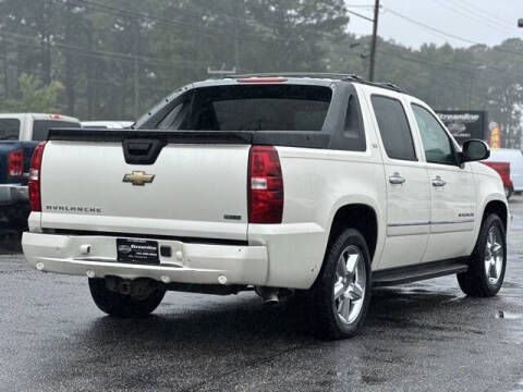 2011 Chevrolet Avalanche LTZ