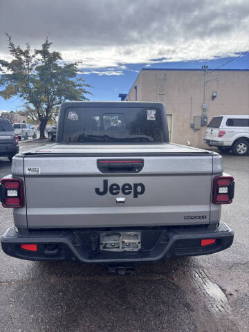 2020 Jeep Gladiator Sport