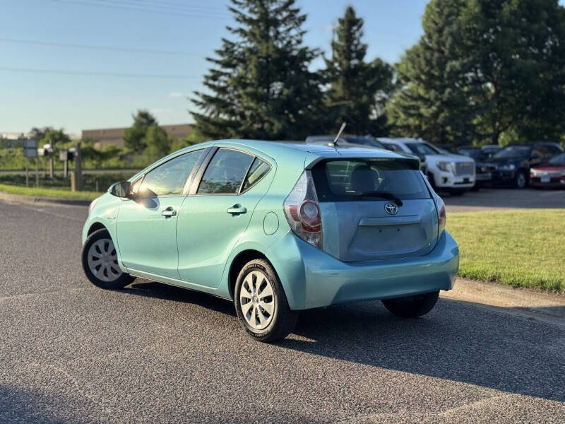 2013 Toyota Prius c One