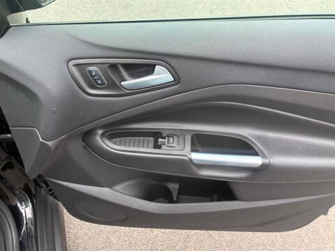 2017 Ford C-MAX Energi SE