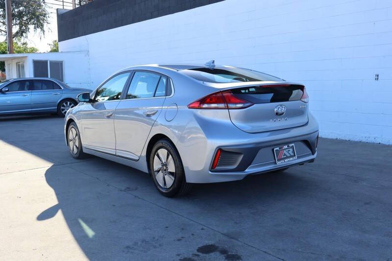 2021 Hyundai Ioniq Hybrid SE